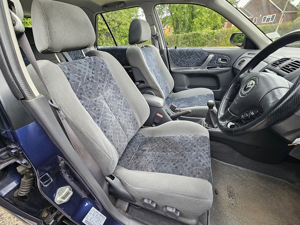 Mazda 323 Hatchback 1.5 Lxi 2000X Silver #9