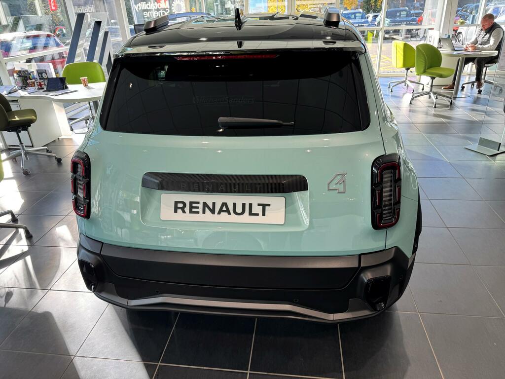 Renault 4 E-Tech Iconic Comfort Range Ev  Green #5