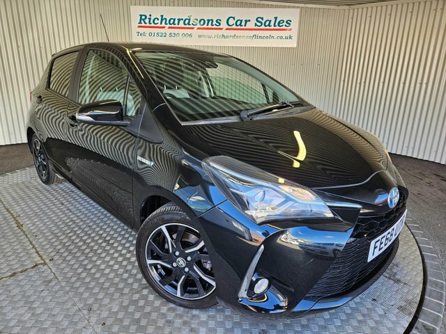 Toyota Yaris 1.5 Vvt-h Design Hatchback Hybrid E-cvt Black