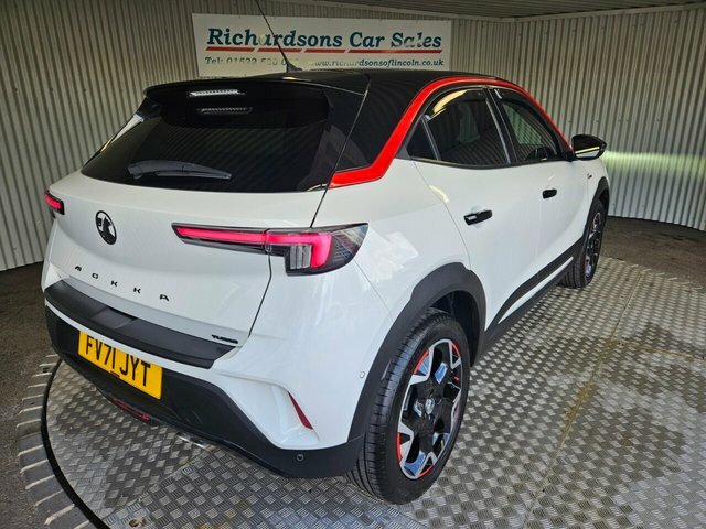 Vauxhall Mokka 1.2 Turbo Sri Suv Euro 6 S S FV71JYT White #3