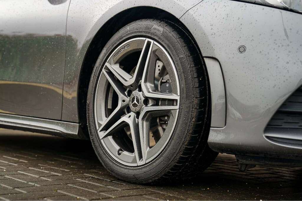 Mercedes-Benz A Class Mercedes-benz A-class 2.0 A 250 Amg Line Premium HK69FKY Grey #2