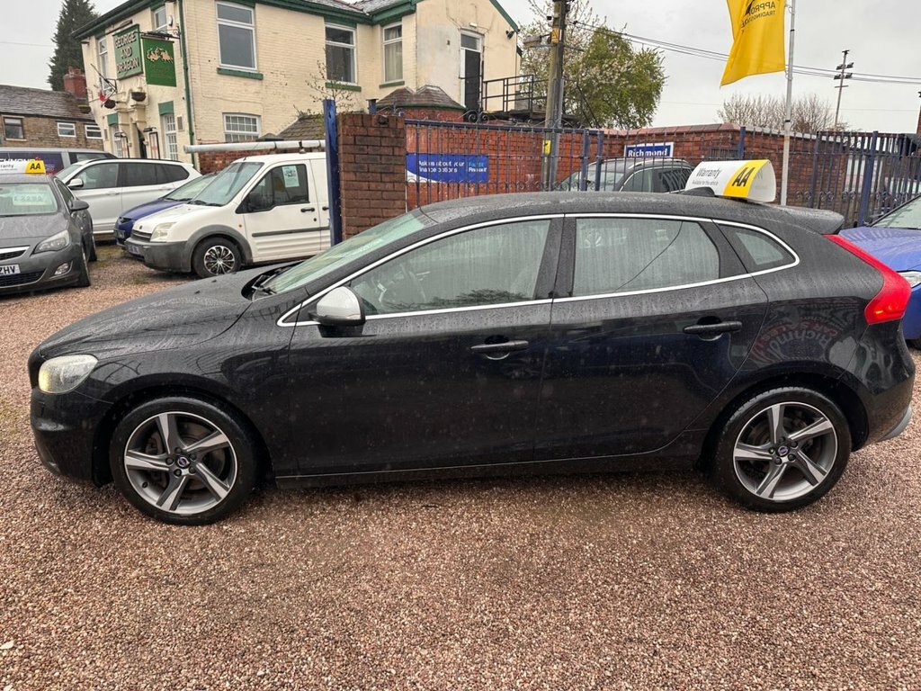Volvo V40 2L R-design Lux Nav GM65TEV Black #5