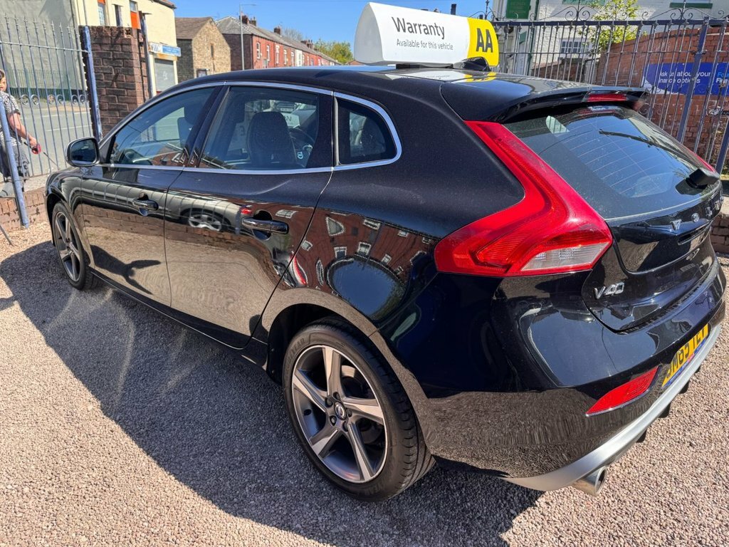Volvo V40 2L R-design Lux Nav GM65TEV Black #3