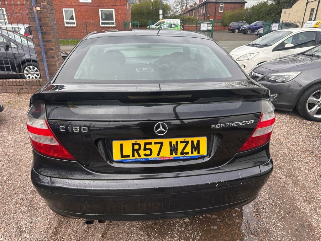Mercedes-Benz C Class 1.8L Se Black #6