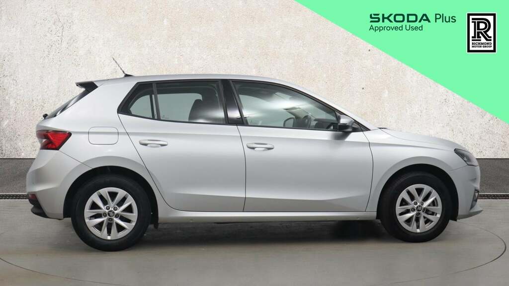Skoda Fabia 1.0 Tsi Se Edition Hatchback Eur GL25HBP Silver #4