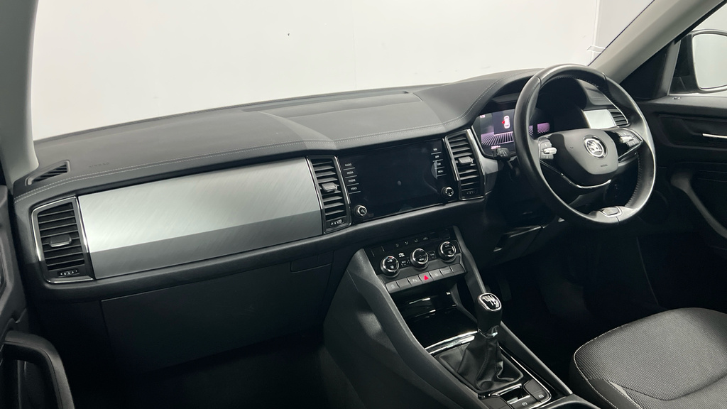 Skoda Kodiaq 1.5 Tsi Act Se Drive Suv Euro 6 Black #2