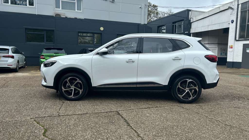 MG HS Se 1.5T HN24FRR White #6
