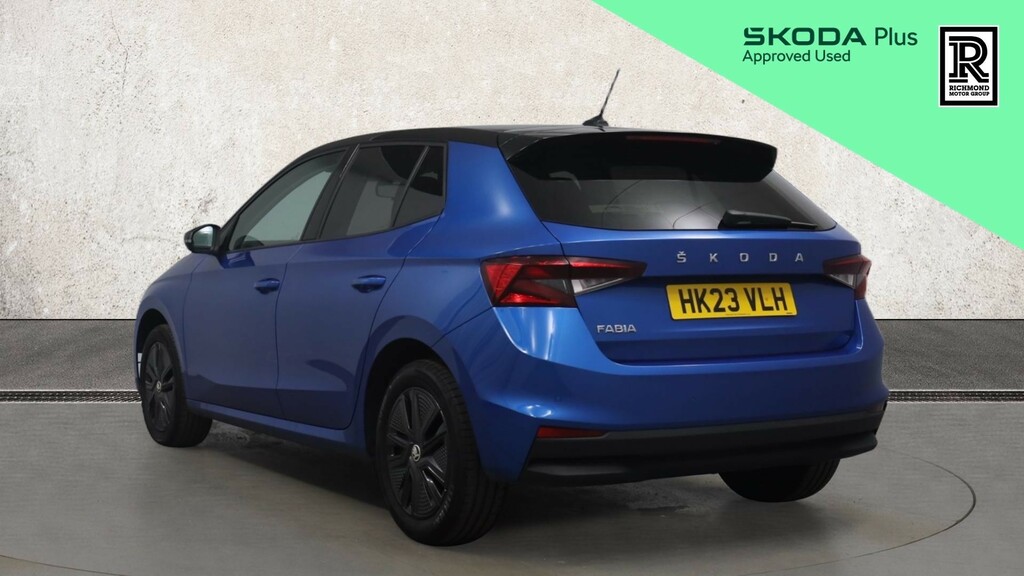 Skoda Fabia 1.0 Tsi Colour Edition Hatchback HK23VLH Blue #3