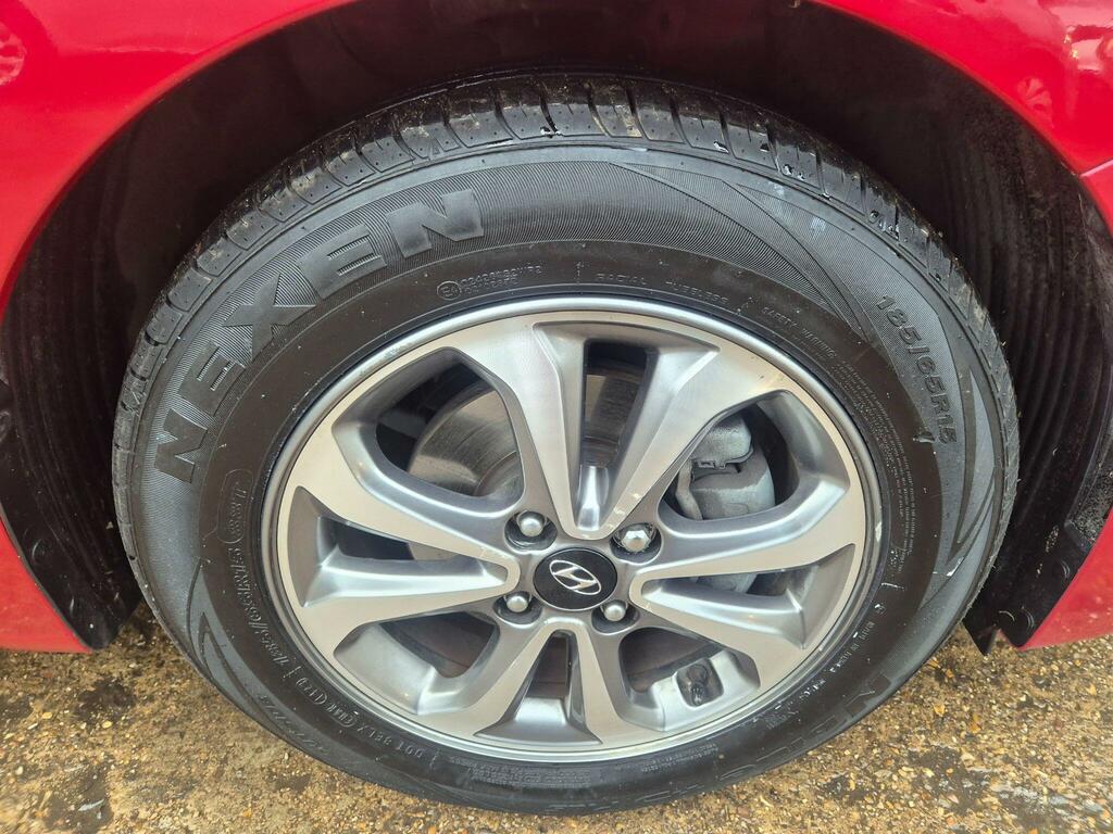 Hyundai I20 1.2 Mpi Se Red #4