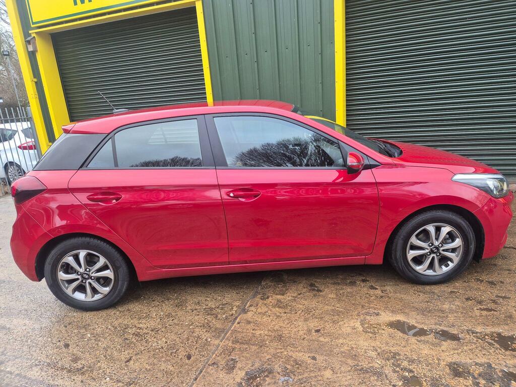 Hyundai I20 1.2 Mpi Se Red #5