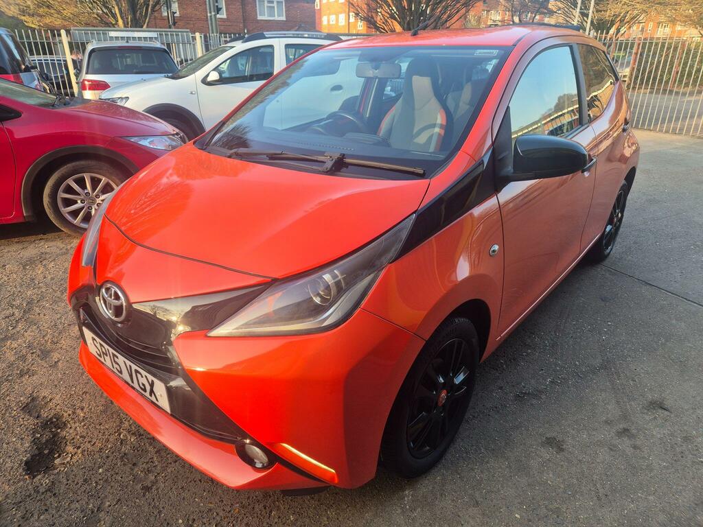 Toyota Aygo 1.0 Vvt-i X-cite X-shift Orange