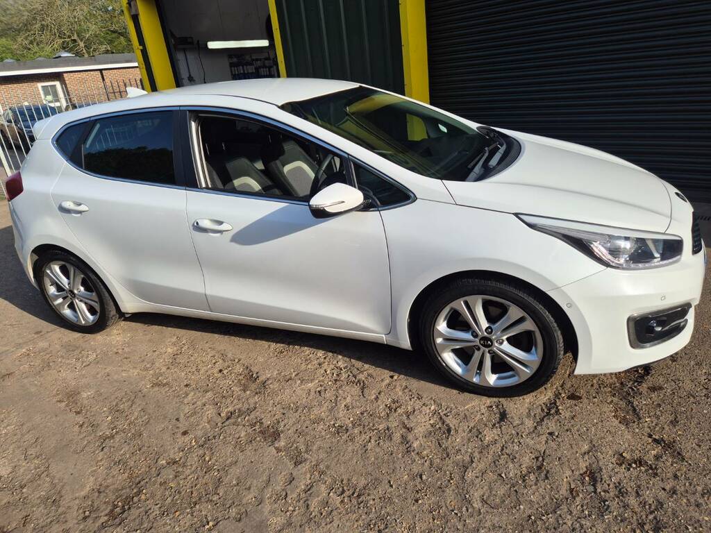 Kia Ceed 1.6 Crdi Isg 3 FY67EEM White #6