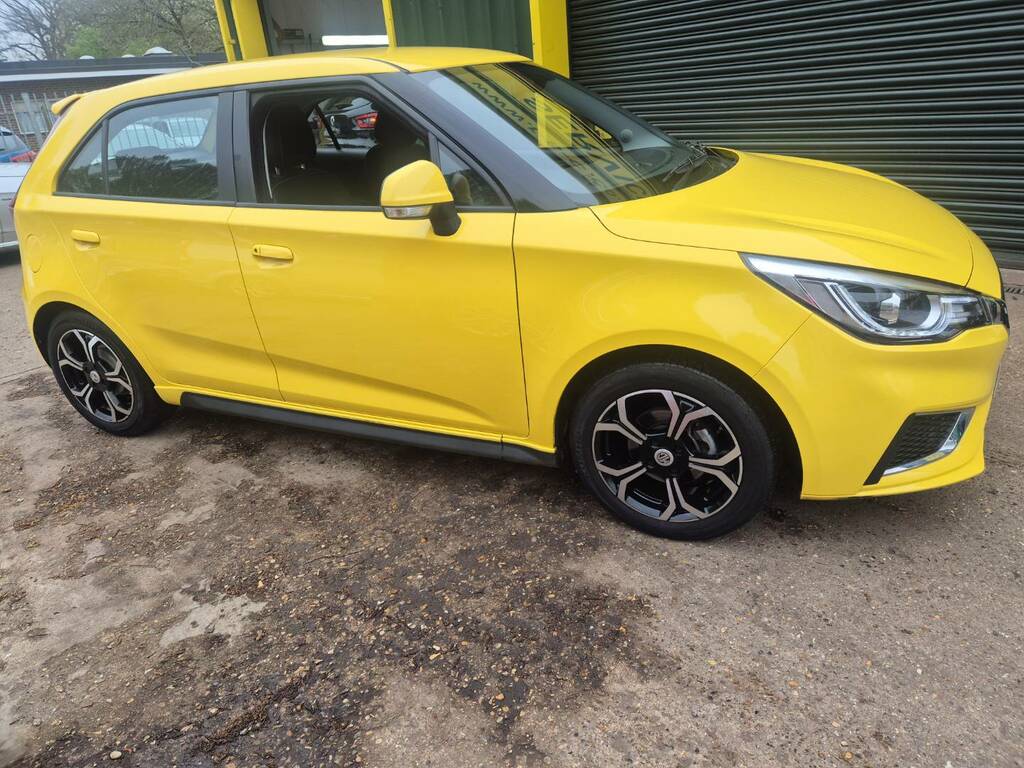 MG MG3 1.5 Vti-tech Exclusive Navigation Yellow #5