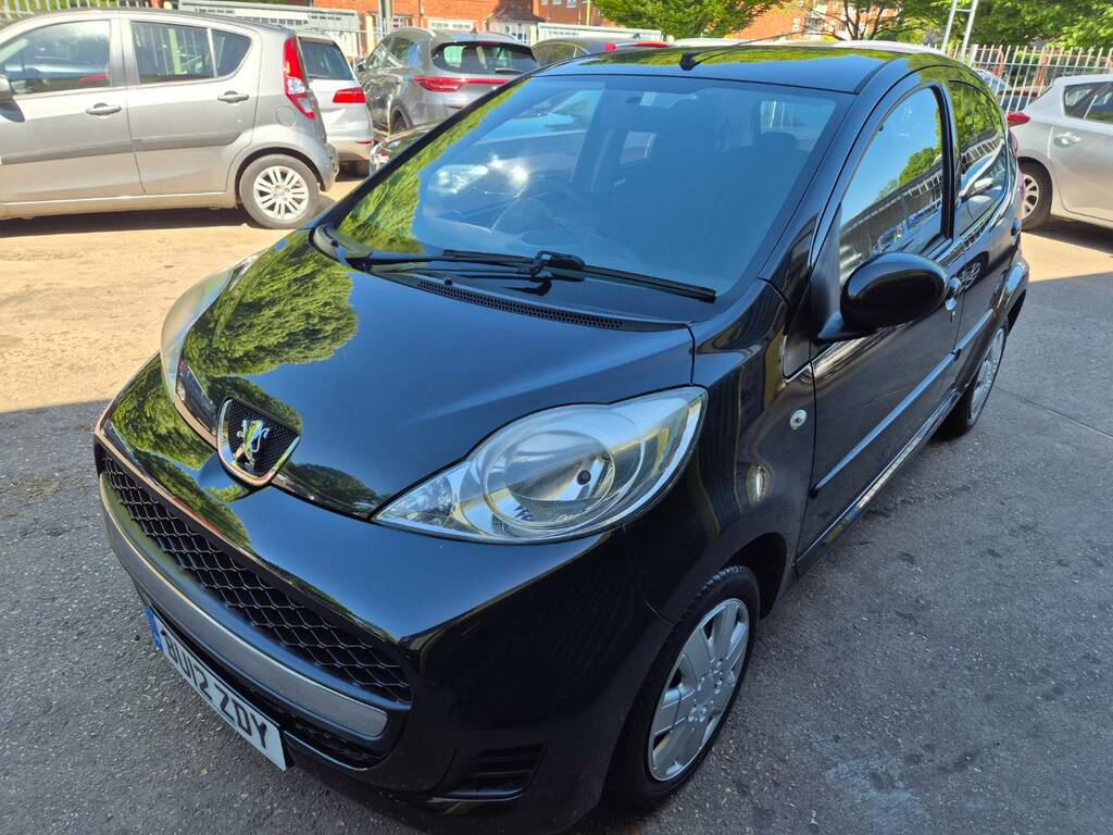 Peugeot 107 1.0 Urban Black