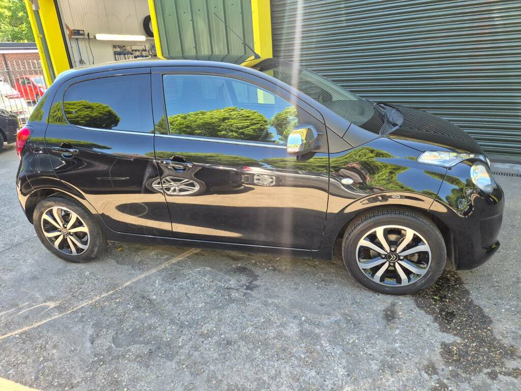 Citroen C1 1.0 Vti 72 Shine Black #6