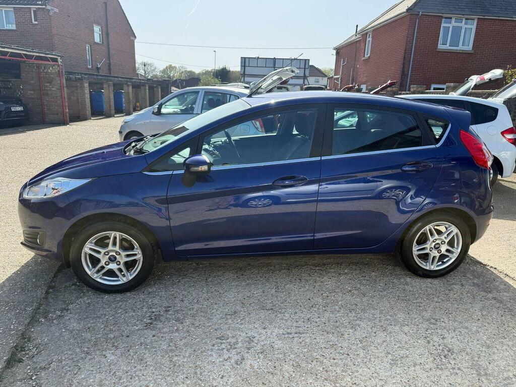 Ford Fiesta Hatchback 1.25 Zetec Euro 5 201464 Blue