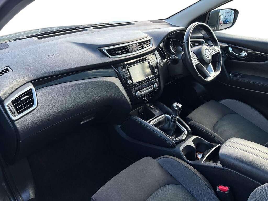 Nissan Qashqai 1.3 Dig-t N-connecta - 2021 21 YH21NUW Grey #2