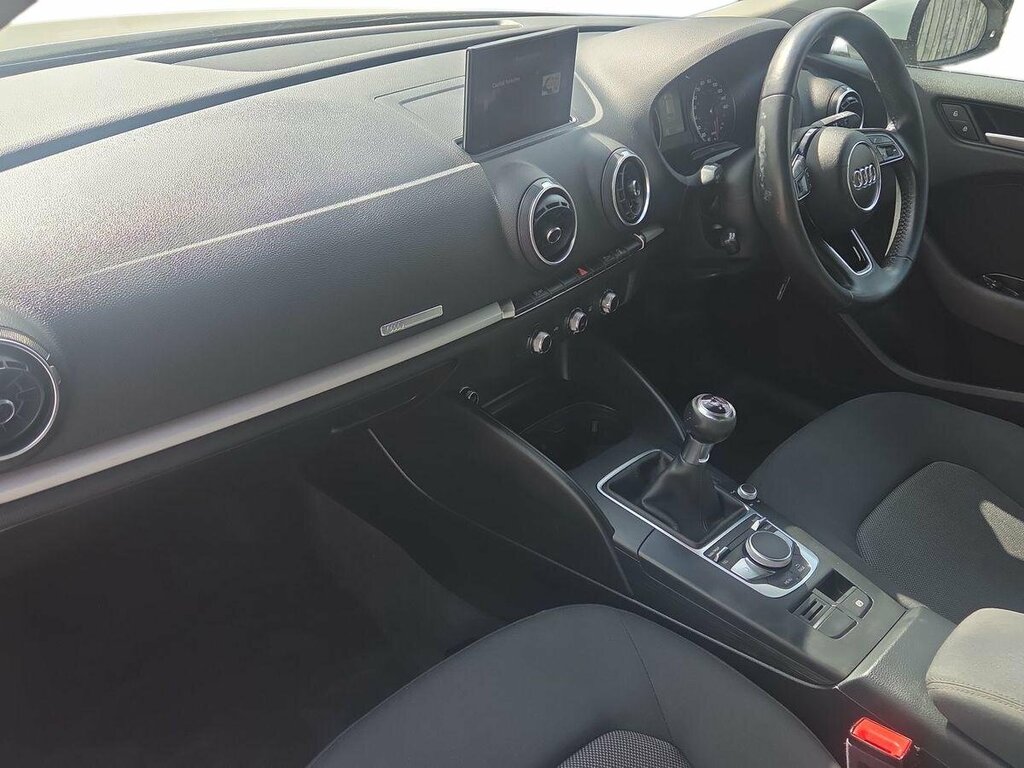Audi A3 1.0 Tfsi Se Sportback - 2017 17 GJ17OGL White #2