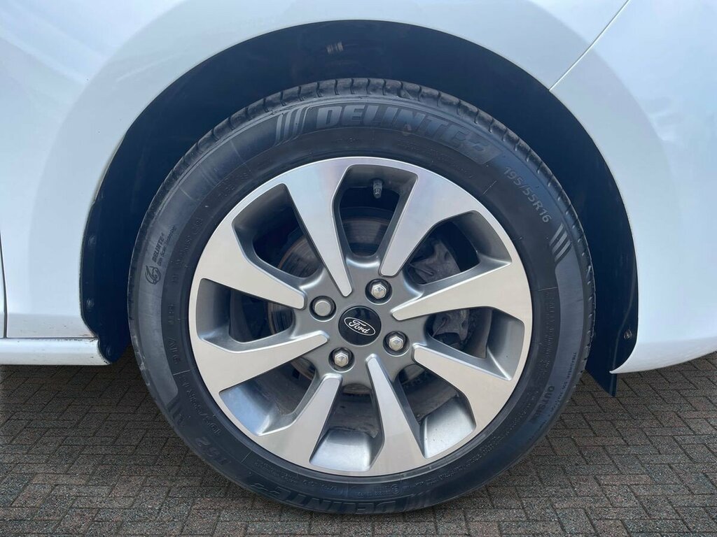 Ford Fiesta 1.1 Ti-vct Trend - 2019 69 WP69YLO White #5
