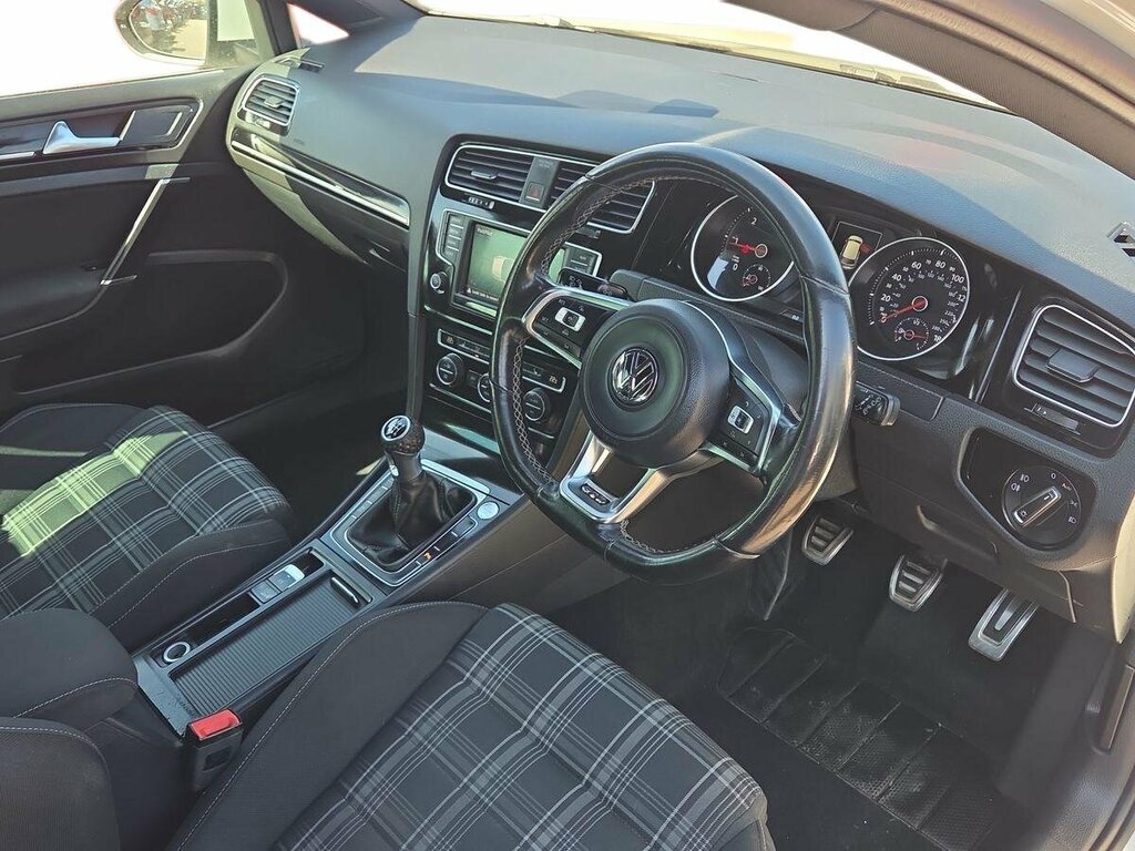 Volkswagen Golf 2.0 Tdi Bluemotion Tech Gtd - 2016 66 YC66TJY White #6