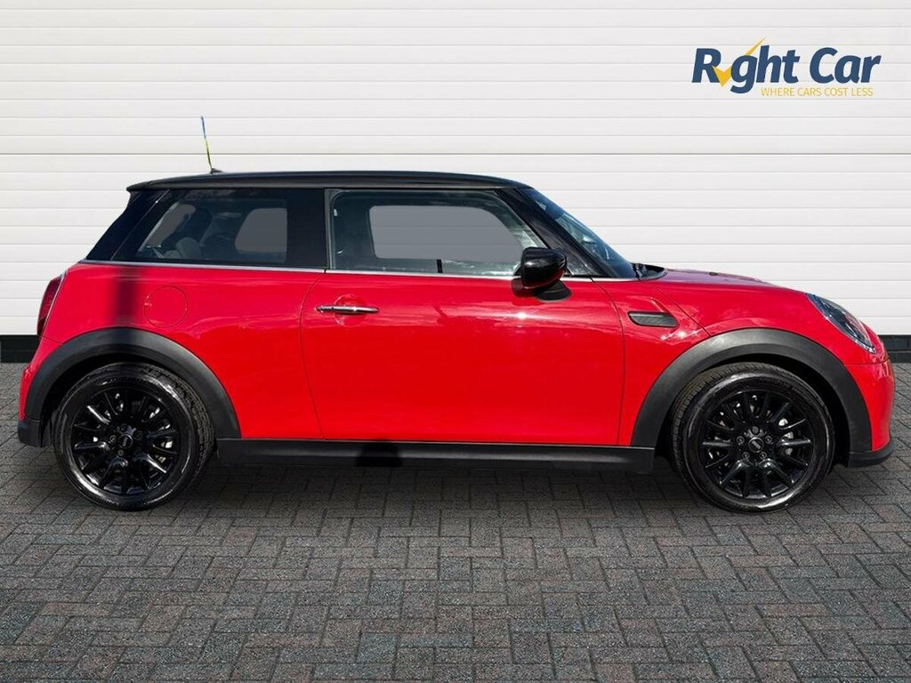 Mini Hatch 1.5 Cooper Classic - 2021 71 GX71JZL Red #4