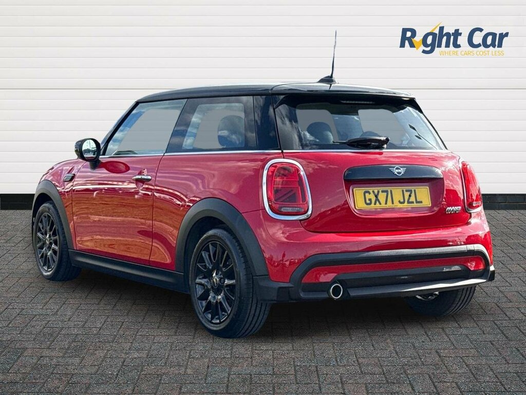 Mini Hatch 1.5 Cooper Classic - 2021 71 GX71JZL Red #3
