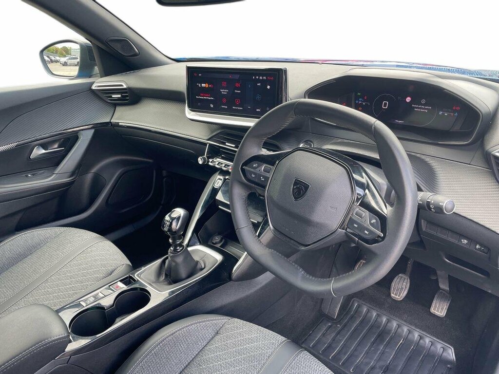 Peugeot 2008 1.2 Puretech Allure - 2024 74 FV74CLU Blue #6
