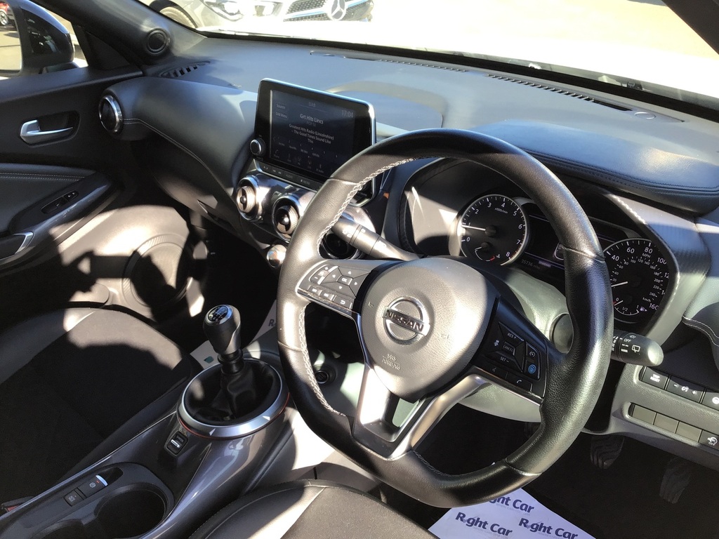 Nissan Juke 1.0 Dig-t Tekna - 2022 22 DY22VGX White #6