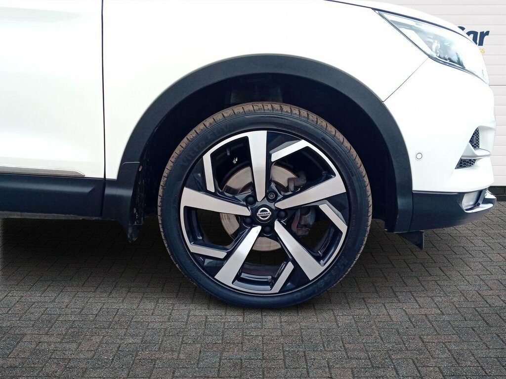 Nissan Qashqai 1.5 Dci Tekna - 2019 69 YY69OTU White #5