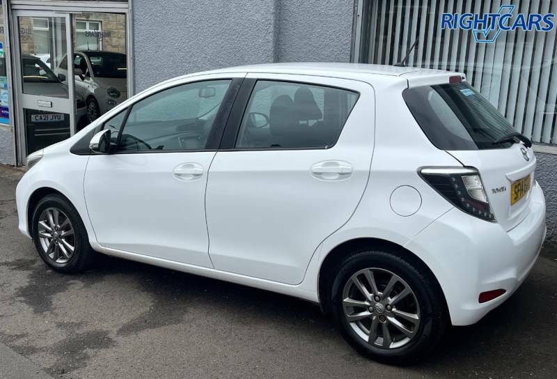 Toyota Yaris 1.4 D-4d Icon - 2014 14 White #4