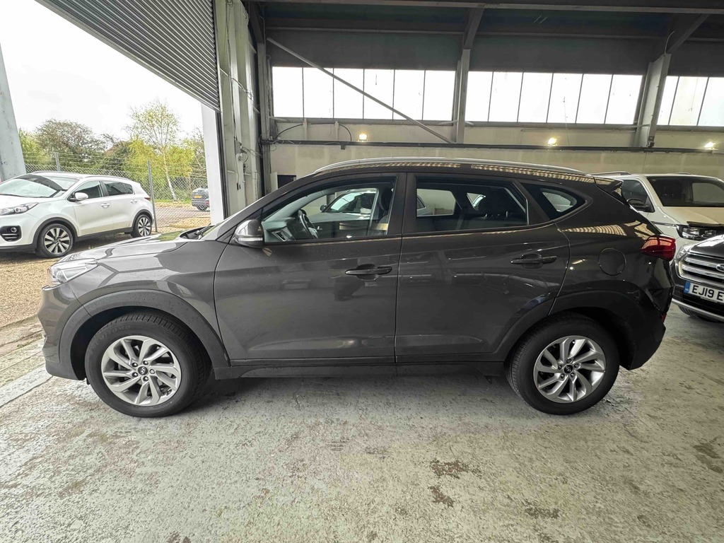 Hyundai Tucson 1.7 Crdi Blue Drive Se EF66VNG Grey #4