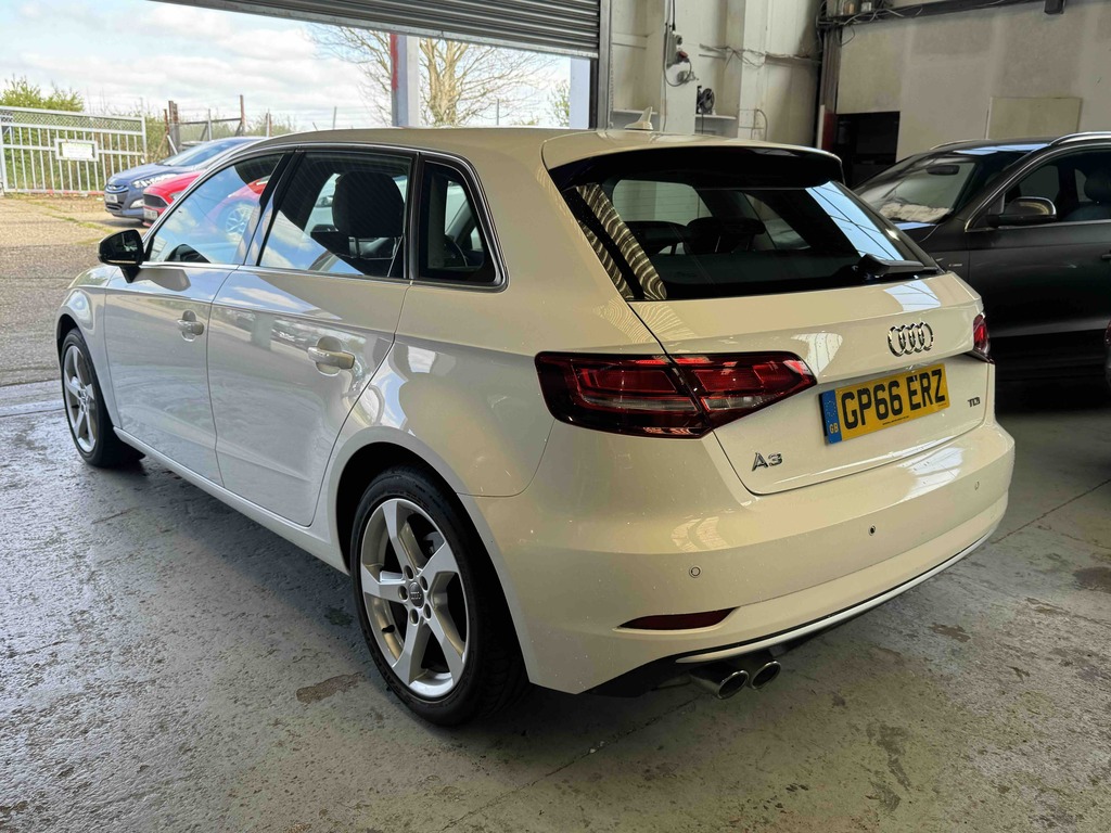 Audi A3 2.0 Tdi Sport S Tronic GP66ERZ White #5