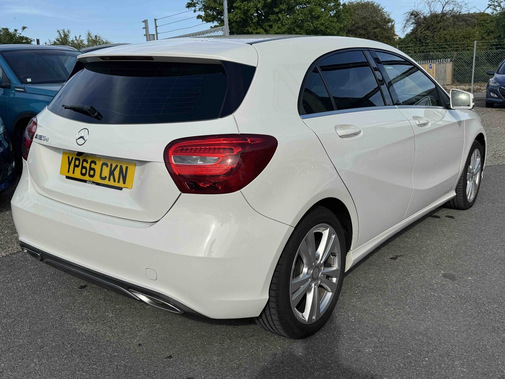 Mercedes-Benz A Class A180d Sport YP66CKN White #4