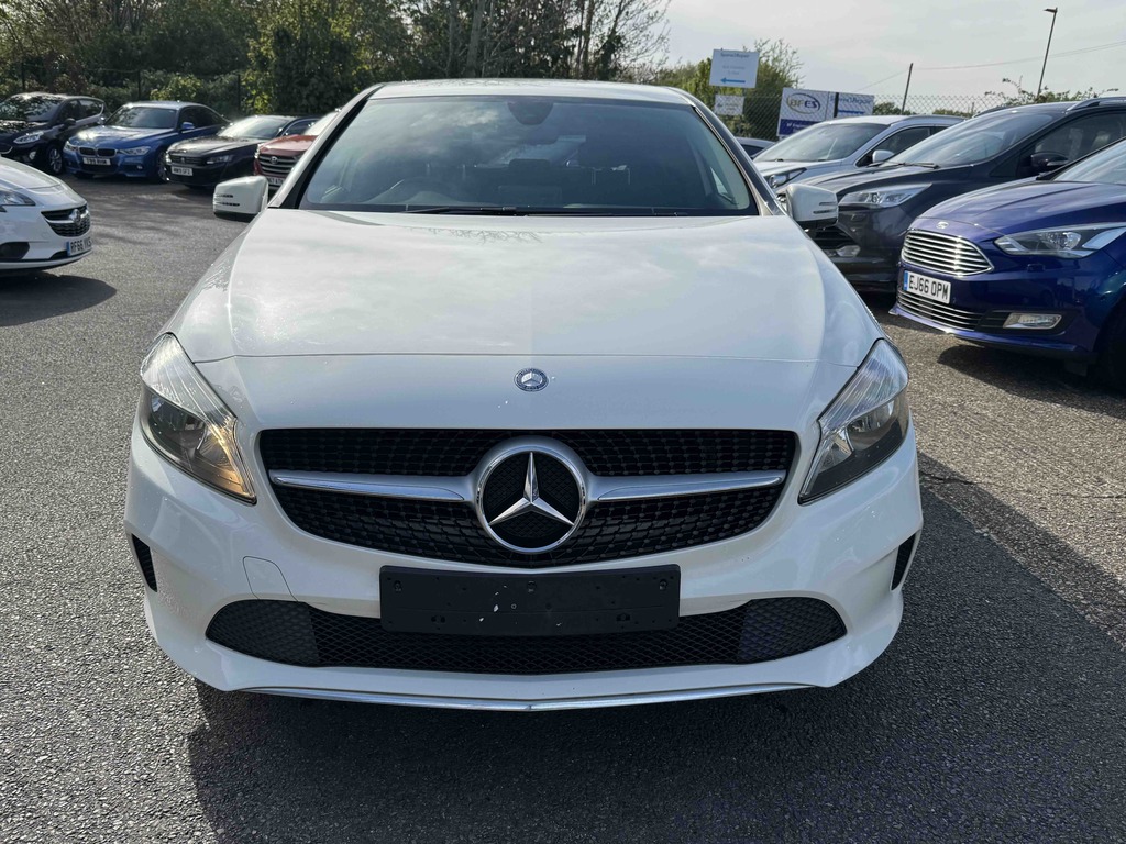 Mercedes-Benz A Class A180d Sport YP66CKN White #2