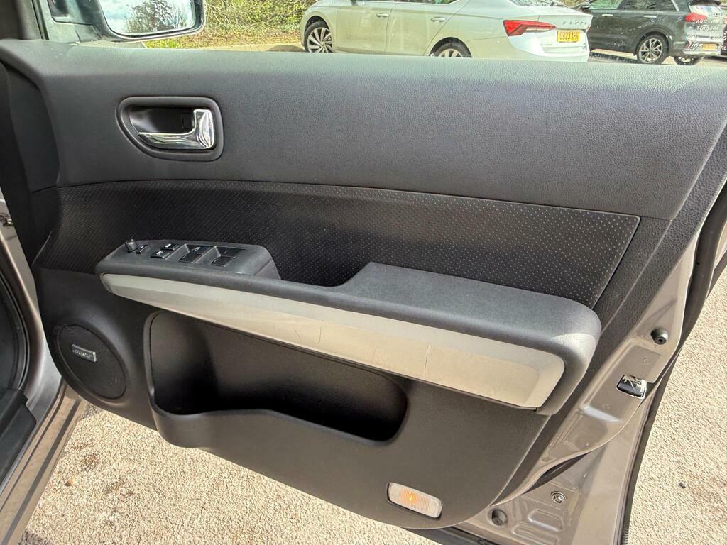 Nissan X-Trail  Black #24