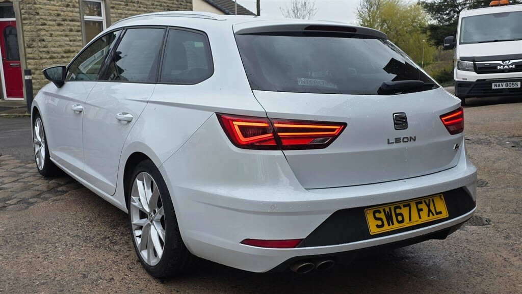 Seat Leon 2.0 Tdi Fr Technology St Euro 6 Ss SW67FXL White #4