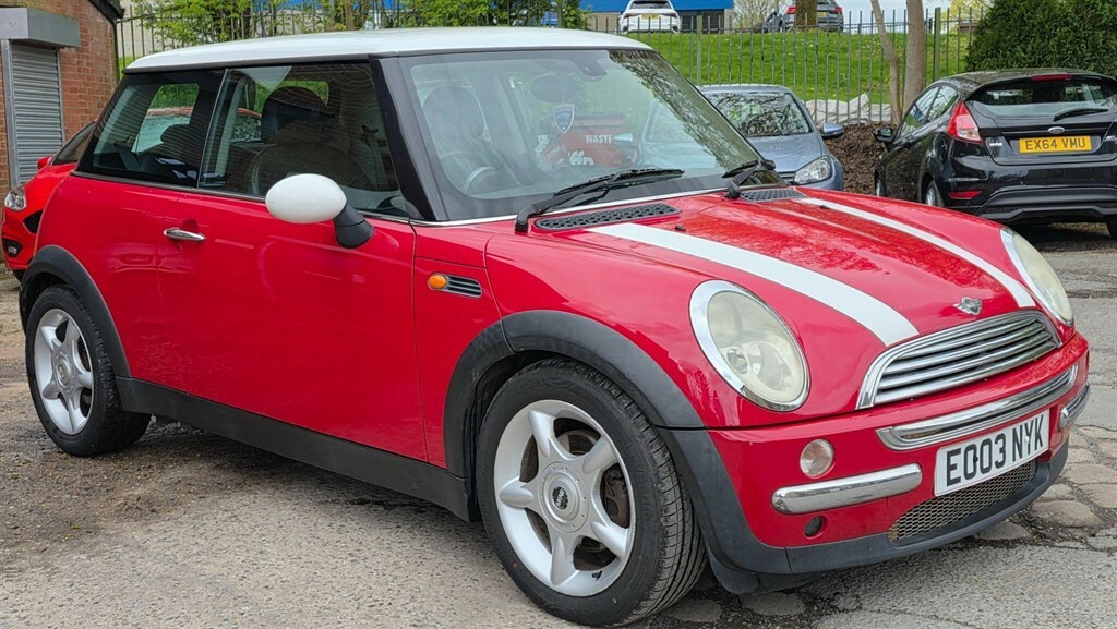 Mini Hatch 1.6 Cooper Euro 3 Red