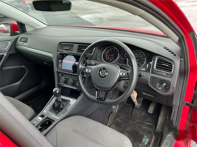 Volkswagen Golf 2017 1.4 Tsi Bluemotion Tech Se Nav Hatchback SA67HVE Red #2