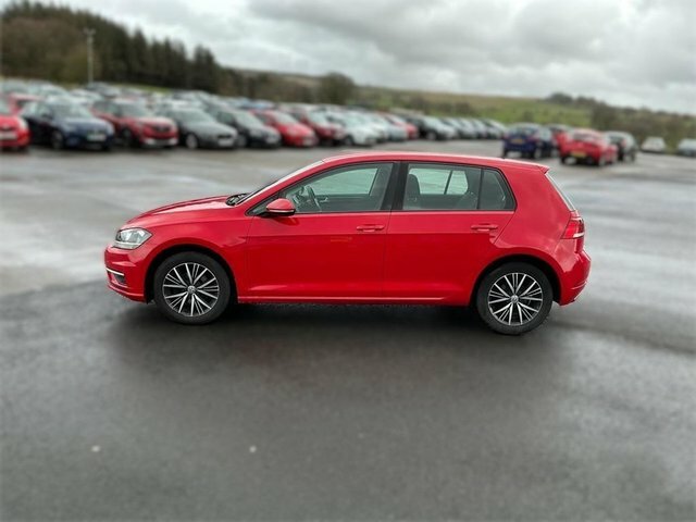 Volkswagen Golf 2017 1.4 Tsi Bluemotion Tech Se Nav Hatchback SA67HVE Red #4