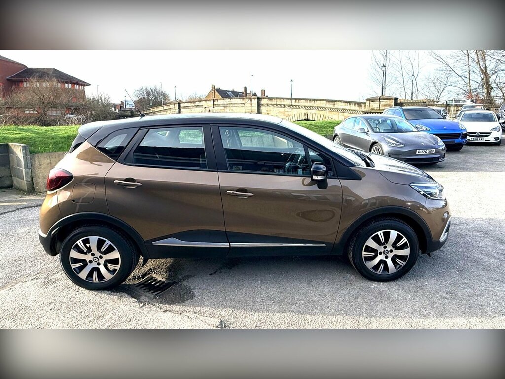 Renault Captur 1.5 Dci Energy Play Euro 6 Ss PX68VHM Brown #3