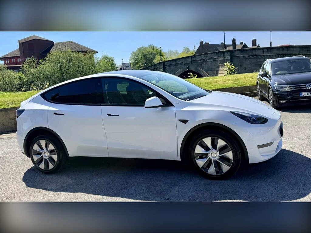 Tesla Model Y Dual Motor Long Range 4Wde SJ22YBK White #6