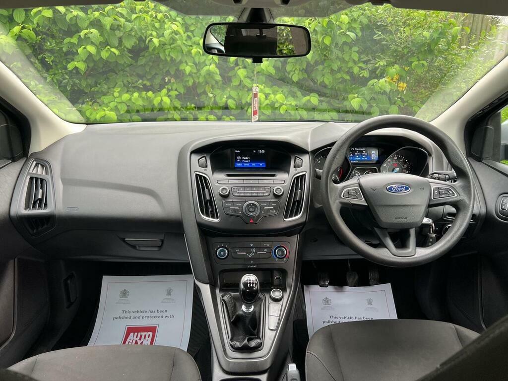 Ford Focus 1.5 Tdci Zetec Hatchback EU15BZC Silver #3