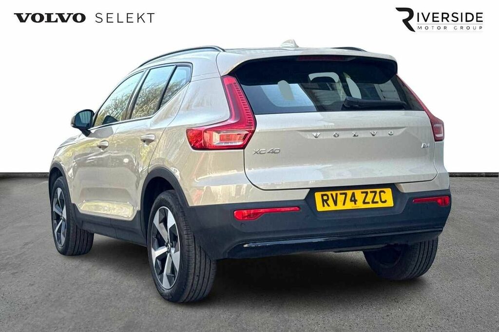 Volvo XC40 Plus, B4 Mild Hybrid, Dark RV74ZZC #2