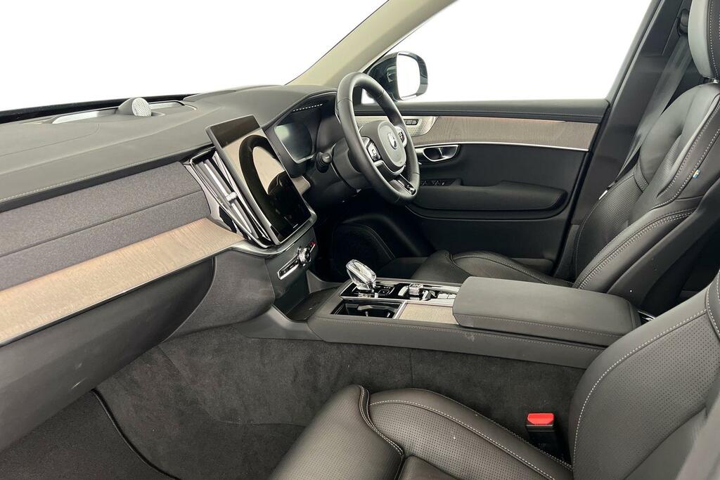 Volvo XC90 B5 Ultra, Awd Mild Hybrid, Dark, 7 Seats RV25WWD Black #3