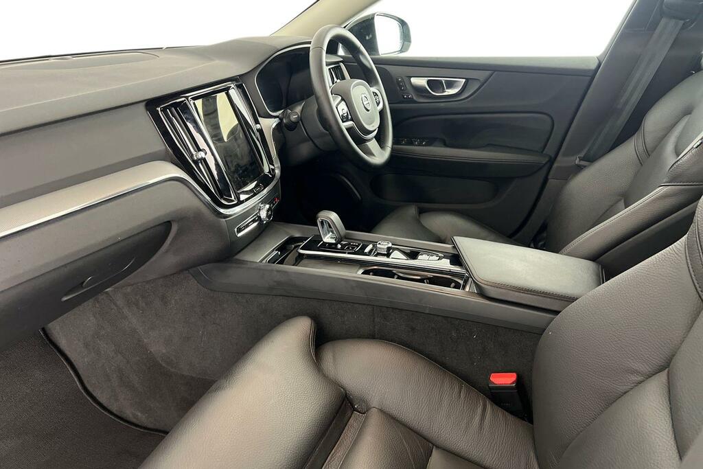 Volvo V60 B4 Plus, Mild Hybrid, Dark Tints RV25UUG Grey #4