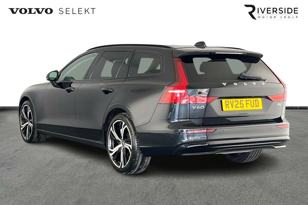 Volvo V60 B4 Plus, Mild Hybrid, Dark Tints RV25FUD Black #6