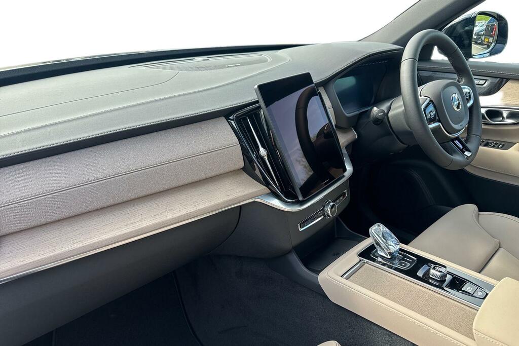 Volvo XC90 Plus, B5 Awd Mild Hybrid, Dark, 7 Seats YP26CCZ Blue #3