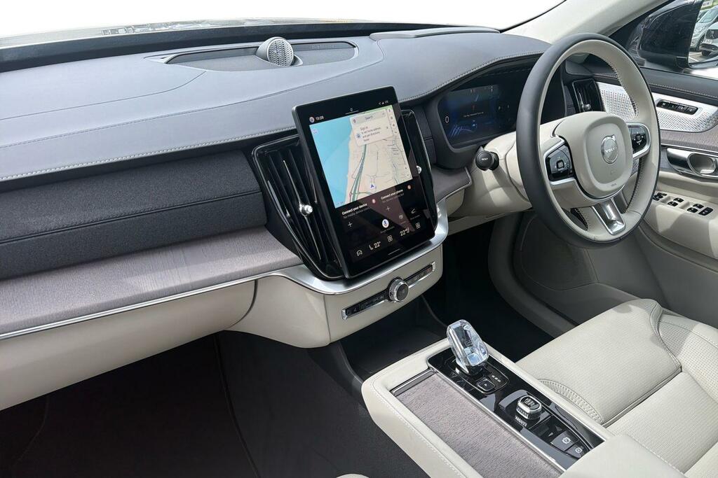 Volvo XC90 Ultra, B5 Awd Mild Hybrid, Bright, 7 Seats YP26BTO Black #3