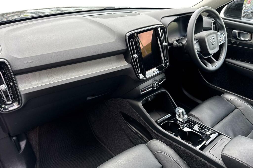 Volvo XC40 Ultra, B3 Mild Hybrid, Dark OW24TNF Black #4