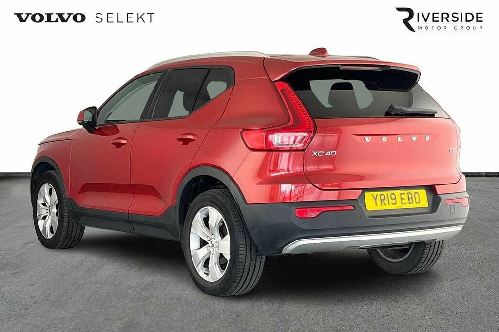Volvo XC40 T3 Momentum Pro Pan Roof Tints Park A YR19EBO Red #6